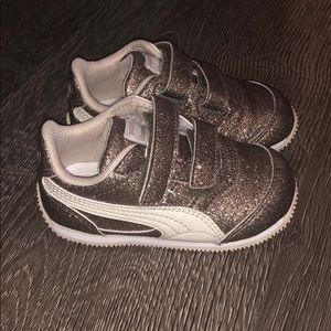 Baby pumas gold sz5
